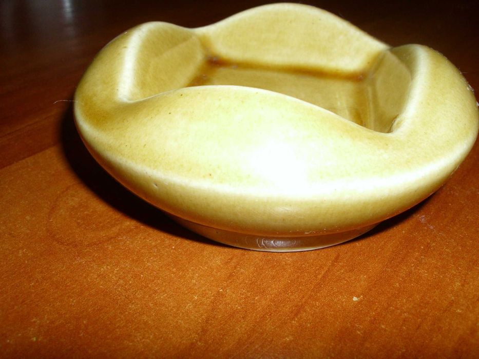 Popielniczka ceramiczna - z Prl-u