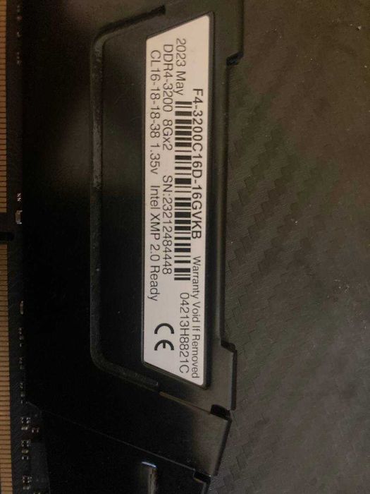 Оперативна пам'ять 8 gb DDR4 від RipjawsV одна планка