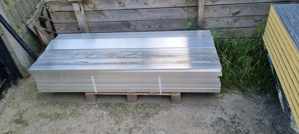 Profil aluminiowy 150x20x1.7 149cm 48szt. 40zł szt.