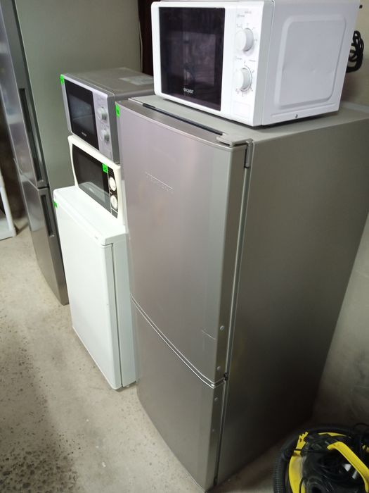 Liebxer холодильник 1.30 см висоти