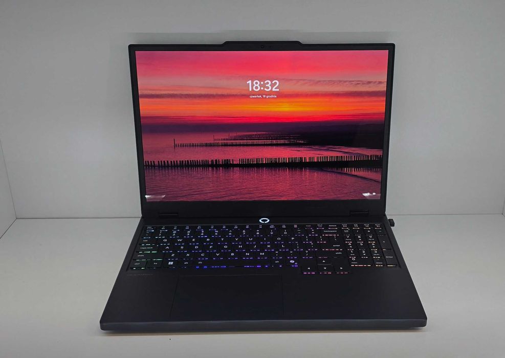 Laptop Lenovo Legion 5 15IRX10 15,1"/i7/16GB/SSD 1024gbm2/Oled/RTX5060