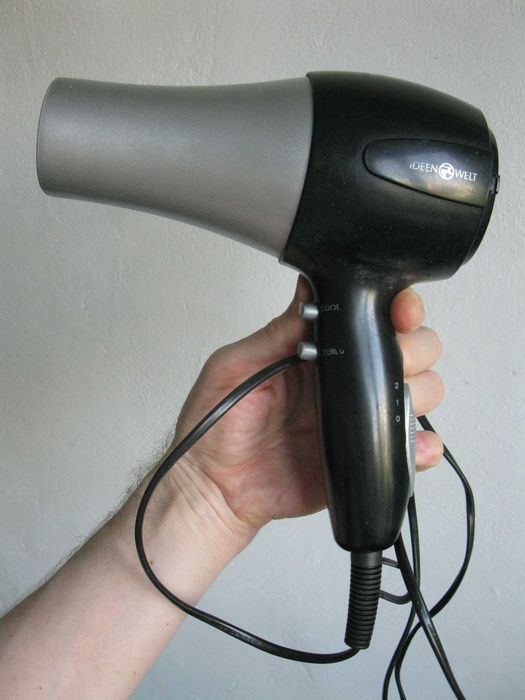 Фен немецкого бренда Rossmann (модель MD3305T), мощный 2000W