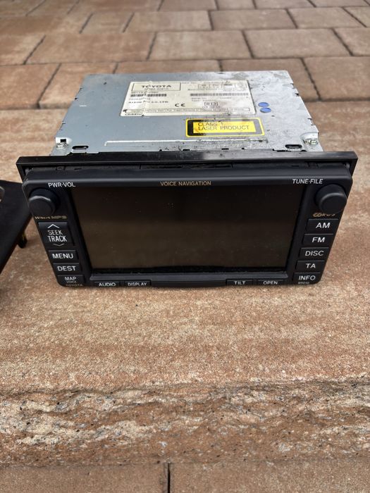 Radio Avensis AVENSIS AURIS VERSO B9010