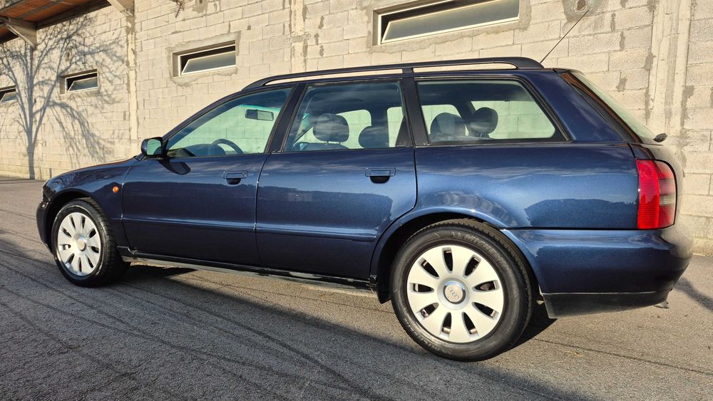 AUDI A4 B5 1.9TDI 110CV- Interior como novo-Pintura NOVA-MECANICA 100% refeita, carrinha COMO NOVA!