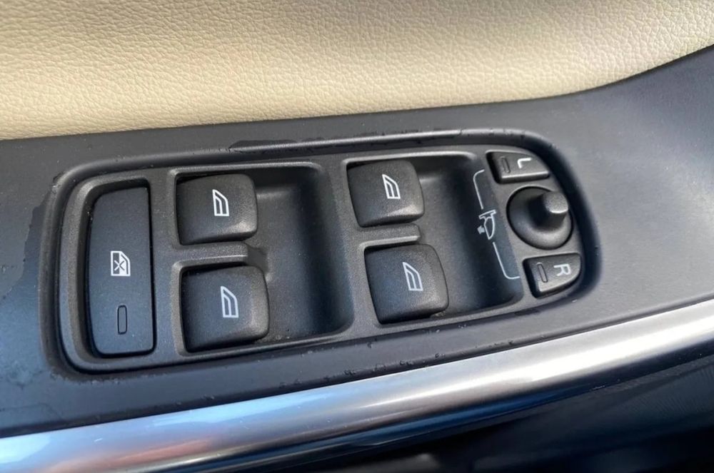 Volvo s60 16 рік