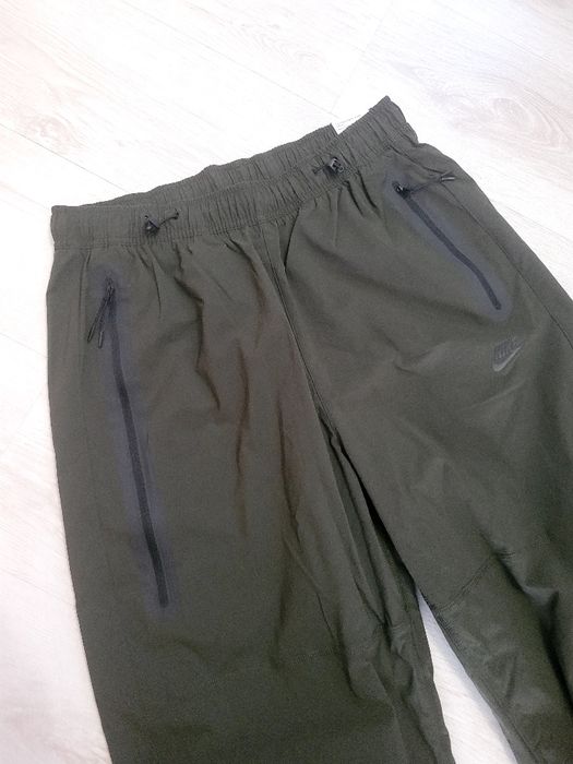 Штани NIKE Sportswear Tech Woven нові original