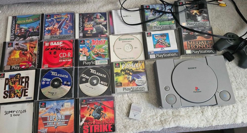 PlayStation 1 z grami