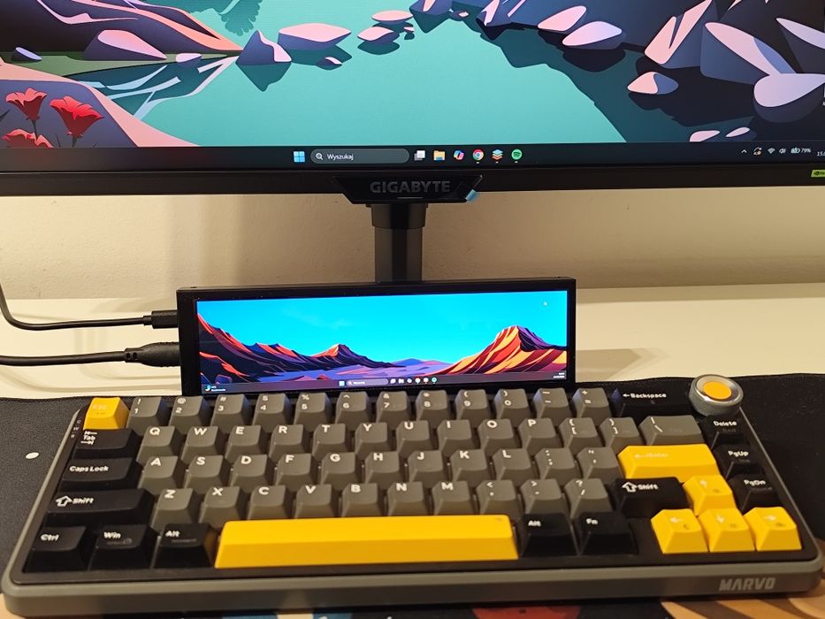 8,8" EKRAN DOTYKOWY ekran 1920×480 USB C + Mini HDMI