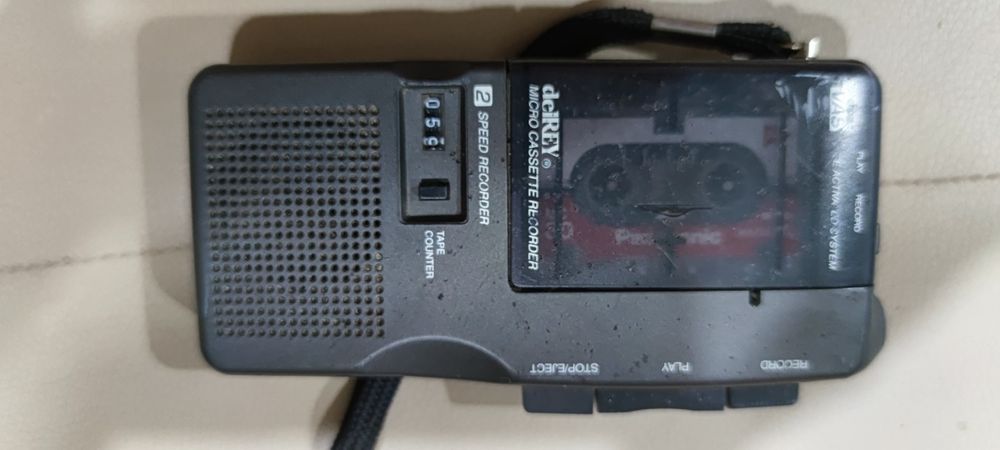 Диктофон ,магнитофон, стерео delREY   .