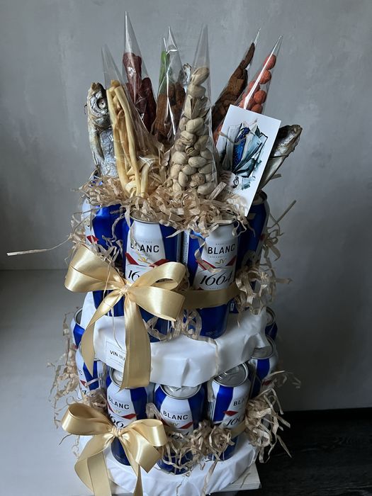 Солодкі подарунки, Букети з ковбаси, Букети чоловічі, мясні букети, Смачні букети Вінниці, букет з раків, букет мужу
