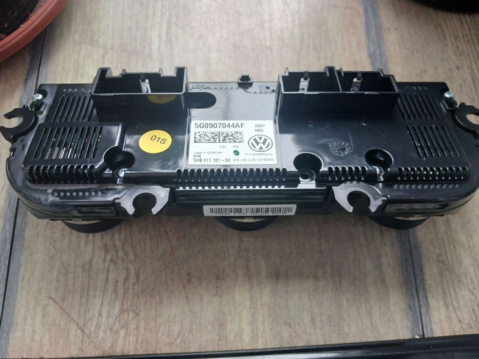 Блок клімат контролю Golf7 passat b8.