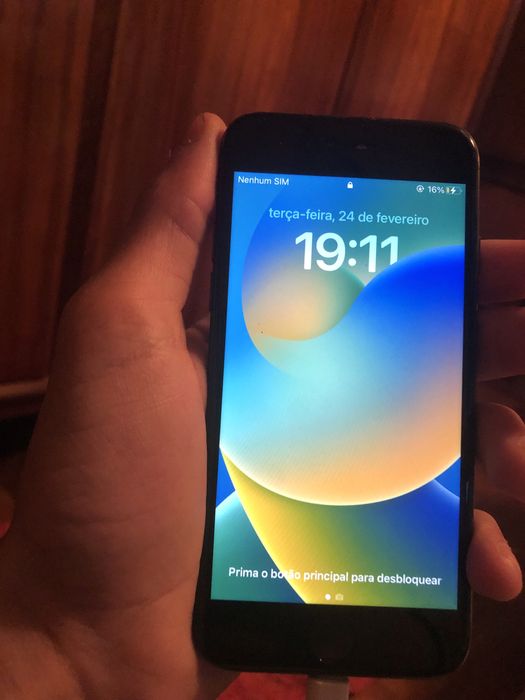 Iphone 8 64Gb de memoria