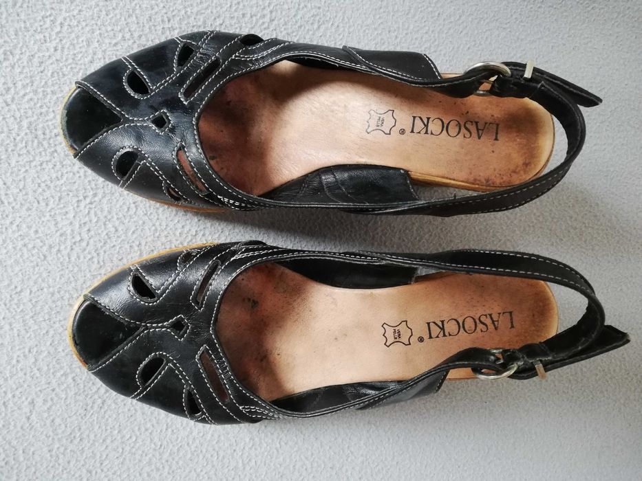 Sandały damskie na koturnie Lassocki 36/36,5