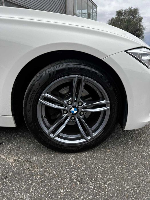 BMW 316i 1.6 Turbo (F30) - 2015