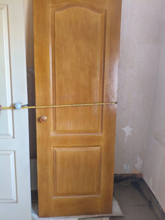 Продам двери 500 грн та что мятая 100грн