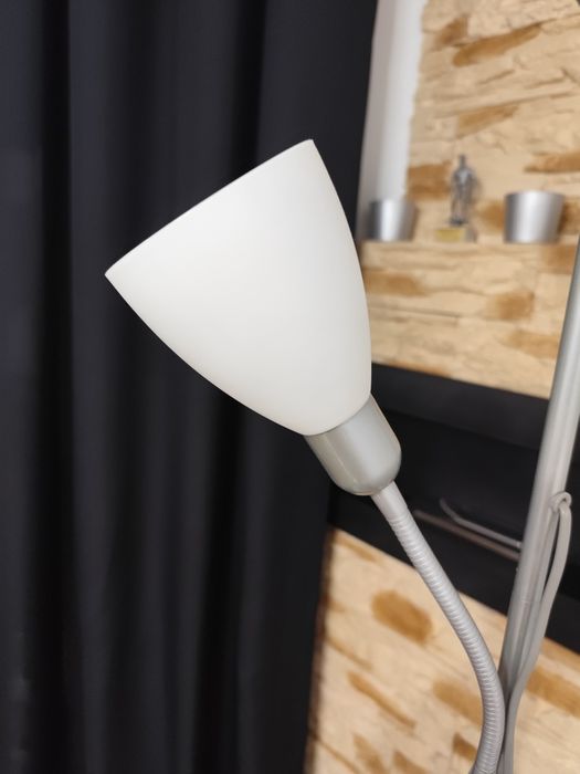 Sprzedam lampę stojącą