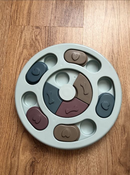 Zabawka interaktywna dla kota psa puzzle na smaczki