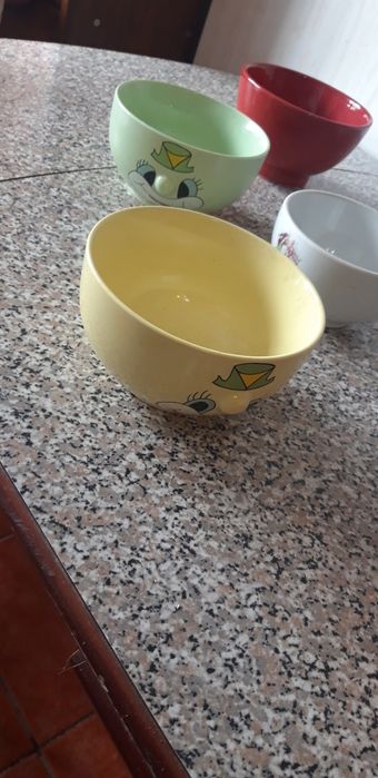 Set of 17 Various Bowls425230512989808646