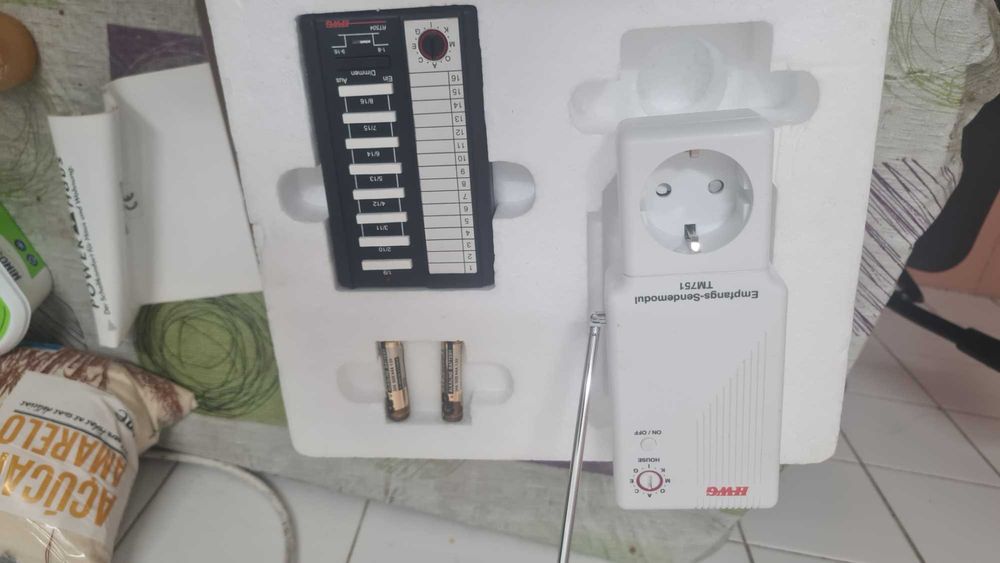 tomada eletrica com comando