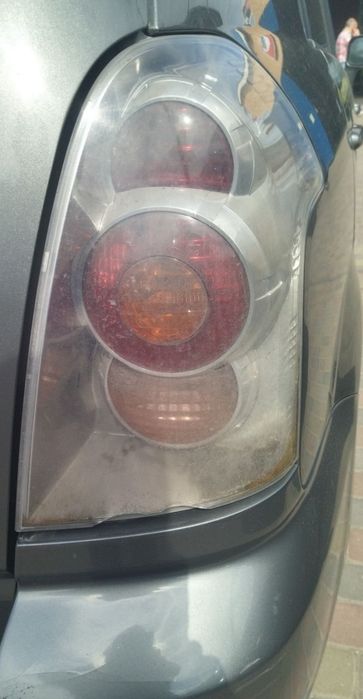 Задній правий ліхтар Тойота Королла Версо Toyota Corolla Verso