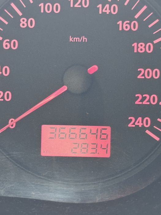 Seat leon 1generacji uszkodzony