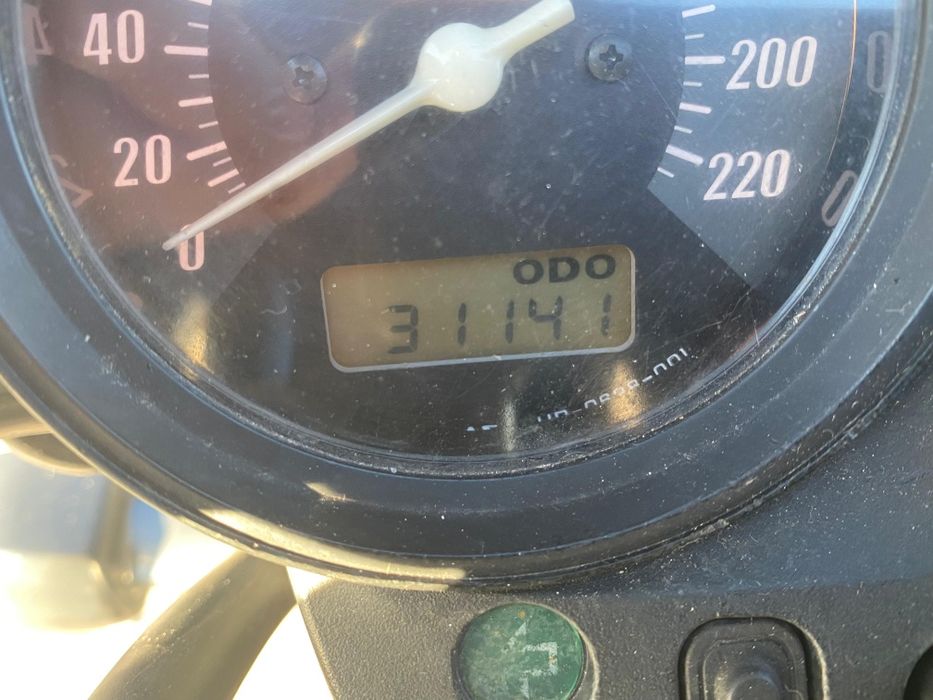 Honda CBF 500 impecável