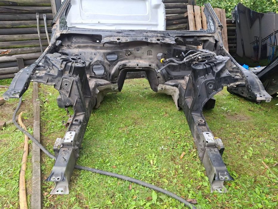 ćwiartka przednia prawa/lewa jaguar xe 2015