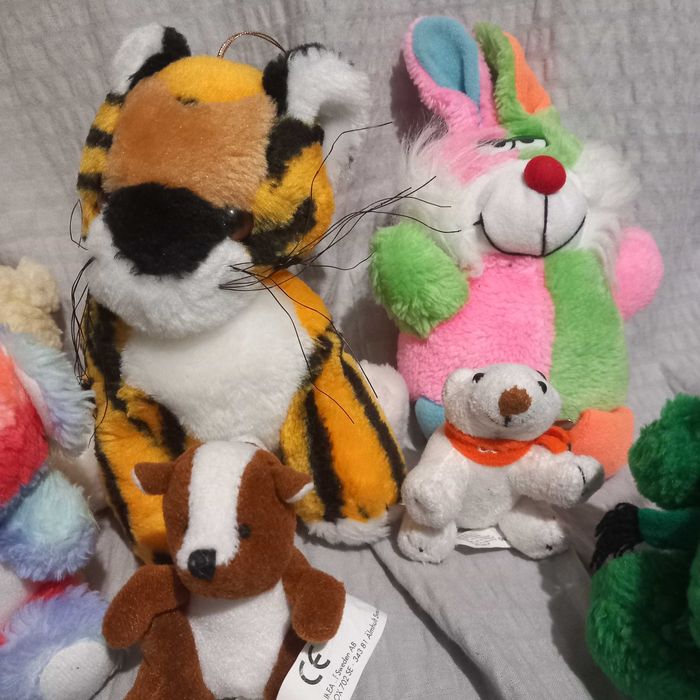 pluszaki rożne maskotki