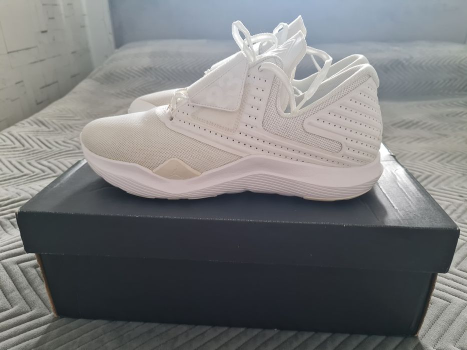 Buty JORDAN Relantless r. 44