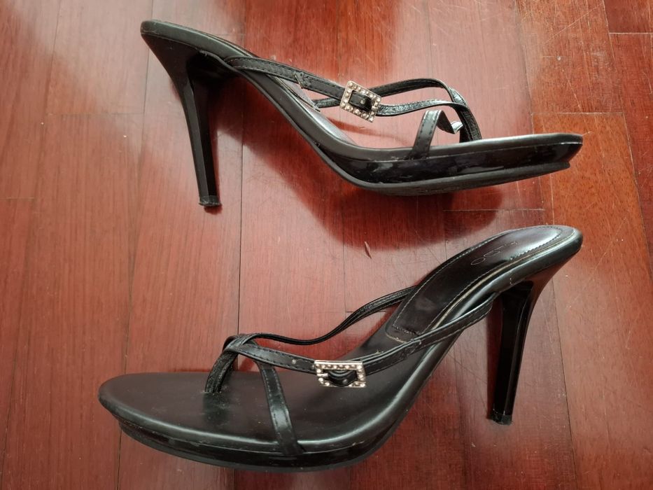 Sandálias Aldo N°40