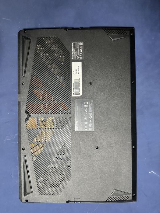 Потужний ігровий ноутбук Gigabyte G5 KF (i5-12500H / RTX 4060 8GB / 16GB RAM / 512GB SSD)