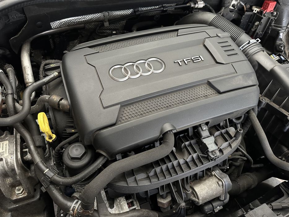 AUDI A3 TT 8S VW GOLF GTI SKODA RS Silnik kompletny 2.0TFSI CHH 230km