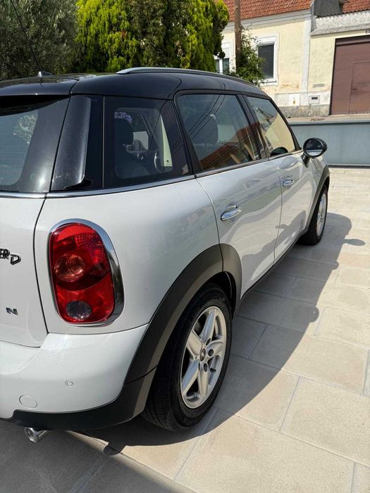 MINI Countryman R60 Cooper D 1600cm³ de 2013 - Excelente Estado