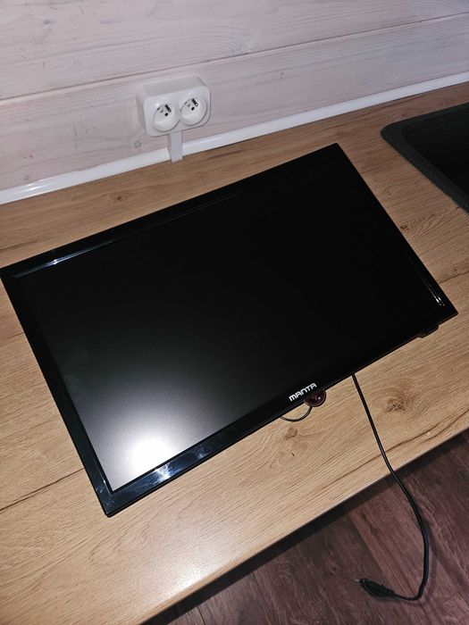 Tv Manta 19 cali + dekoder mini