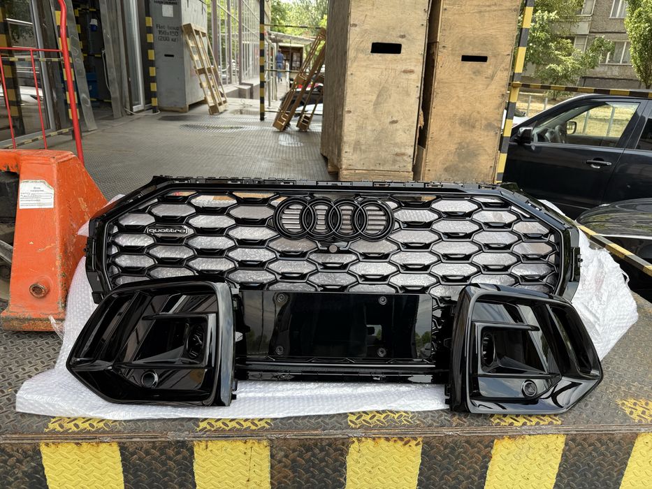 Решетка гриль grille audi q5 s-line 80a рест 2020+
