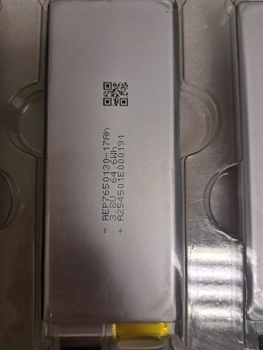 нові ячейки Li-HV, Semi-Solid State 17Ah; 3,8 V 64,6 Wh ( AEP7650130) для дронів/спарок (4 шт)