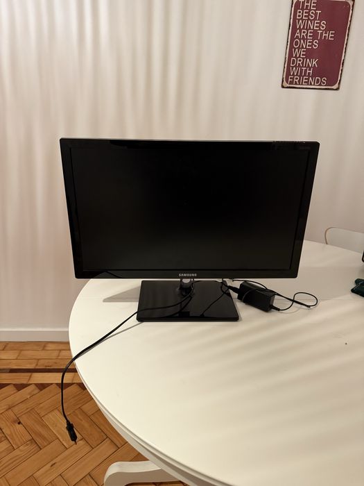 Monitor Samsung S24C570HL