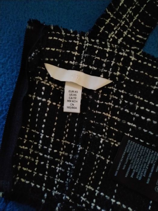 Top curto H&M preto e branco