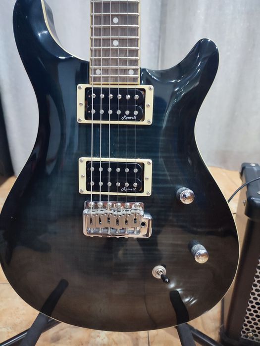 Guitarra elétrica Harley Benton mais Combo.