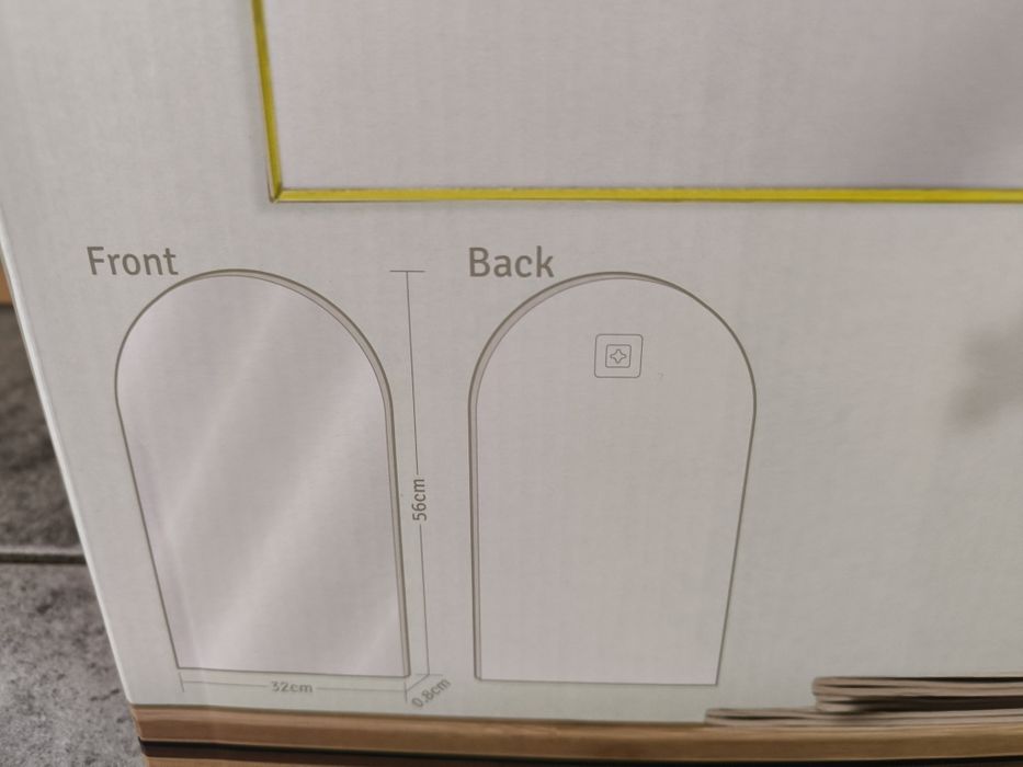 Lustro ścienne 56 cm x 32 cm obramowanie złote Studio home