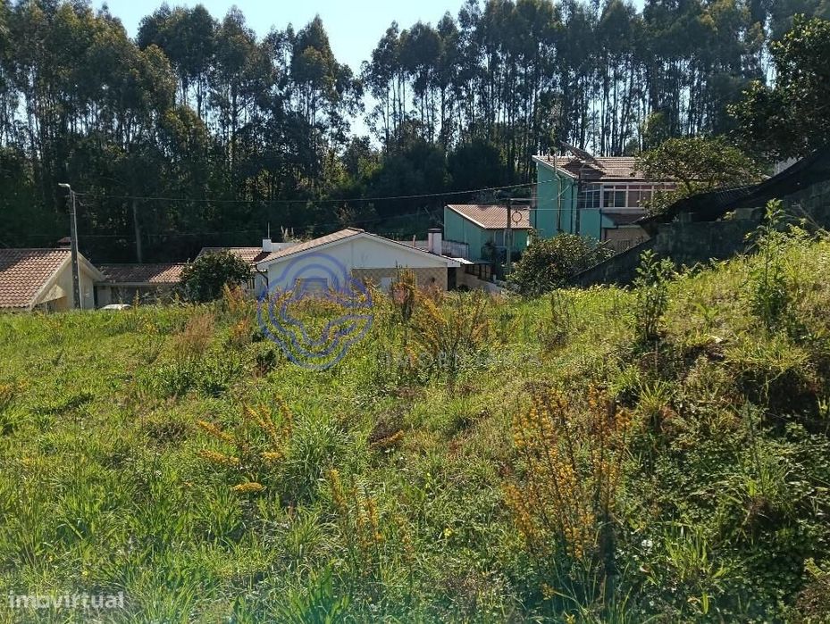 Terreno para venda construção de moradia Vilar do Paraíso em Vila Nova