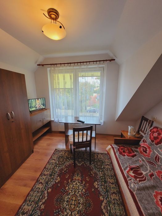 Wynajmę ładny duży pokój dla pana