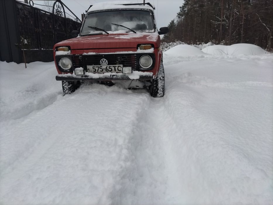 Продам ниву стан добрий КПП тоже