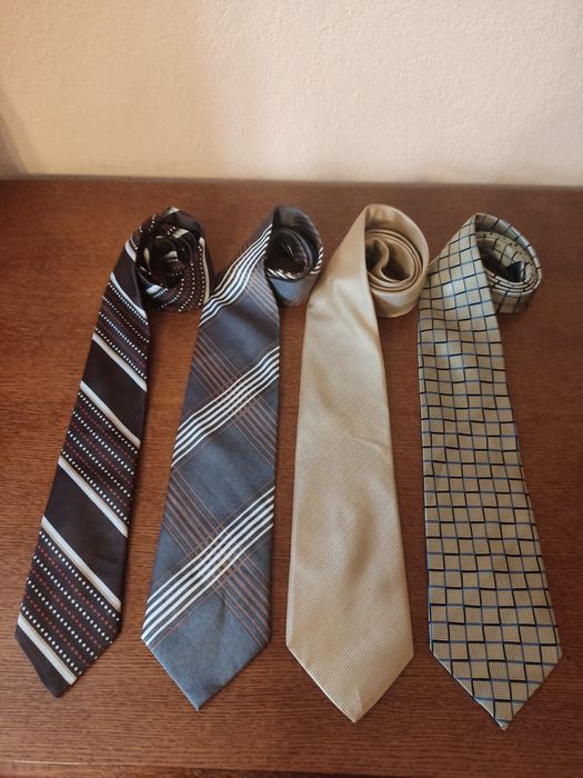 Krawaty męskie bardzo ładne
