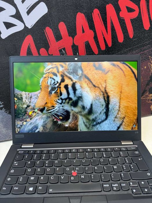 Зручний Lenovo ThinkPad L13 Gen 1 для роботи, є кількість