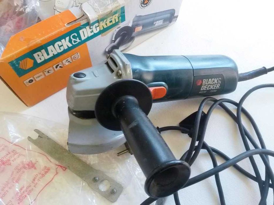 Rebarbadora Black & Decker 115mm