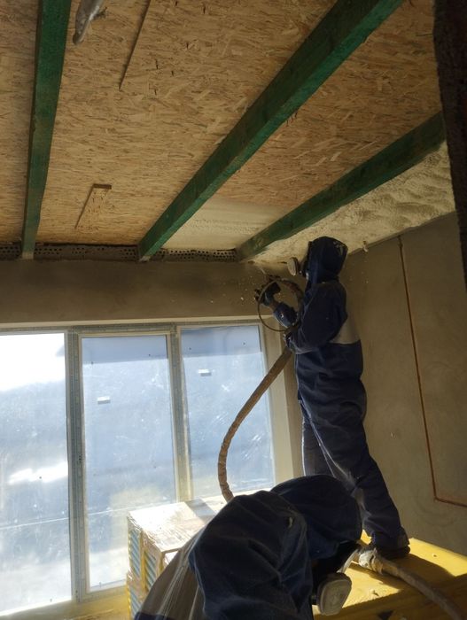 Утеплення пінополіуретаном, піною Жидачів