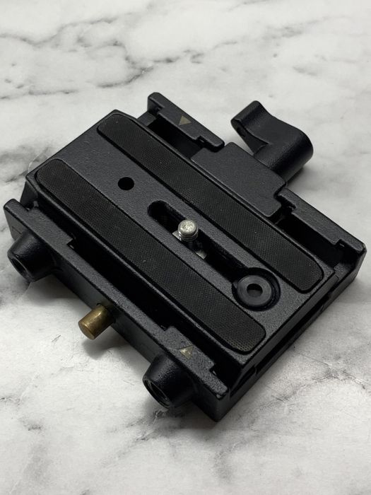 Płytka i gniazdo Manfrotto MN577 | 501