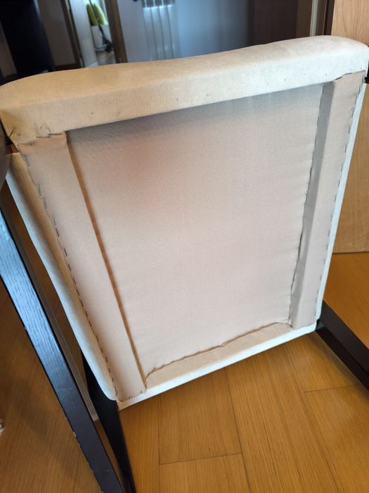 Conjunto mesa e 6 cadeiras de jantar