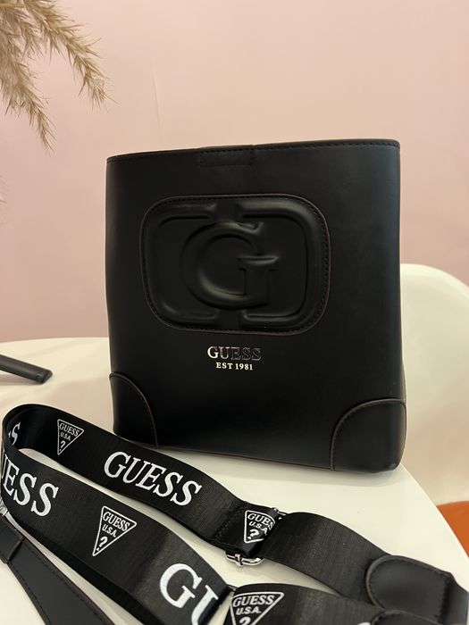 Сумка GUESS нова